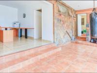  of property in Glenvista