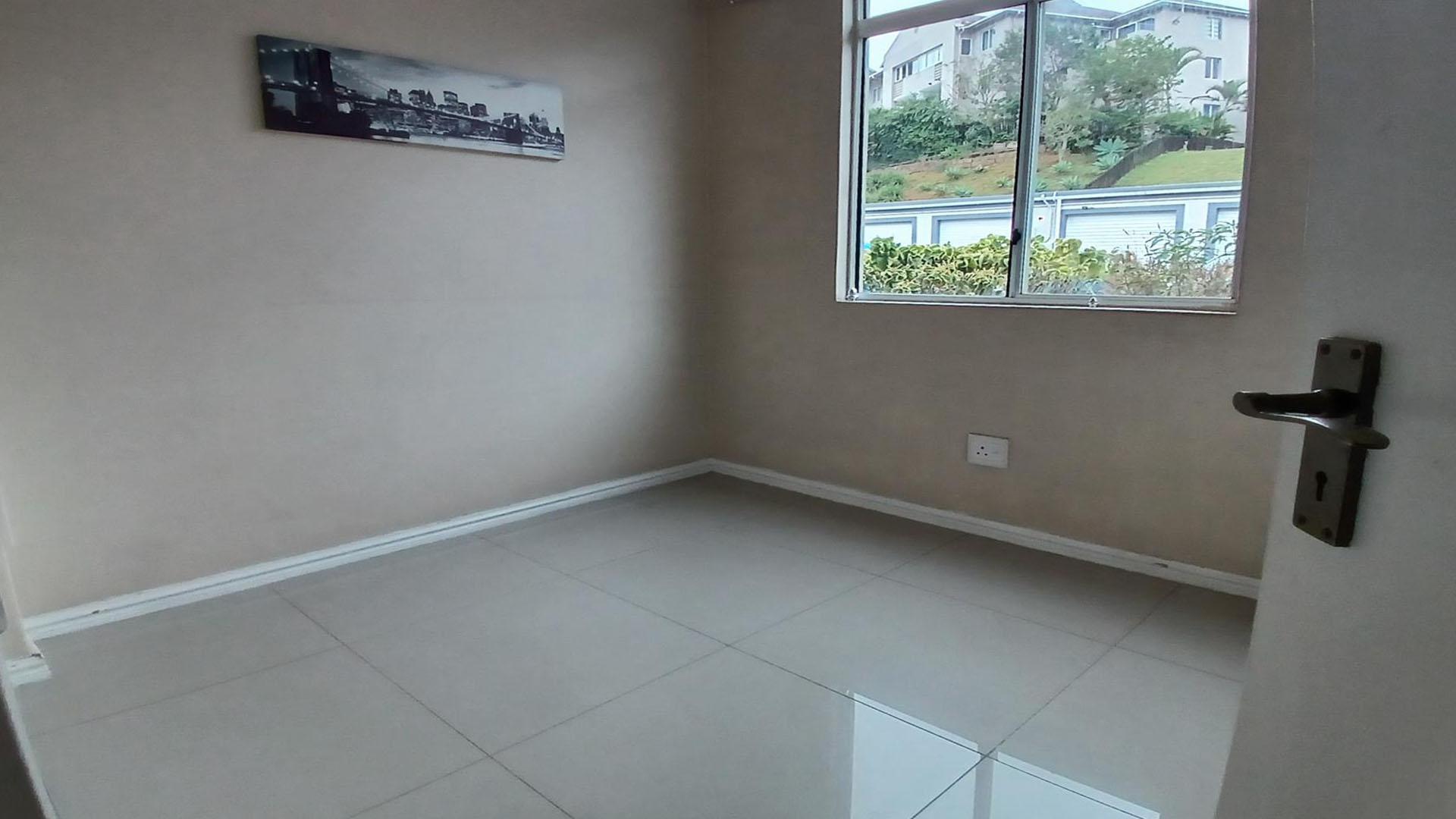 Bed Room 1 - 7 square meters of property in Riverside - DBN