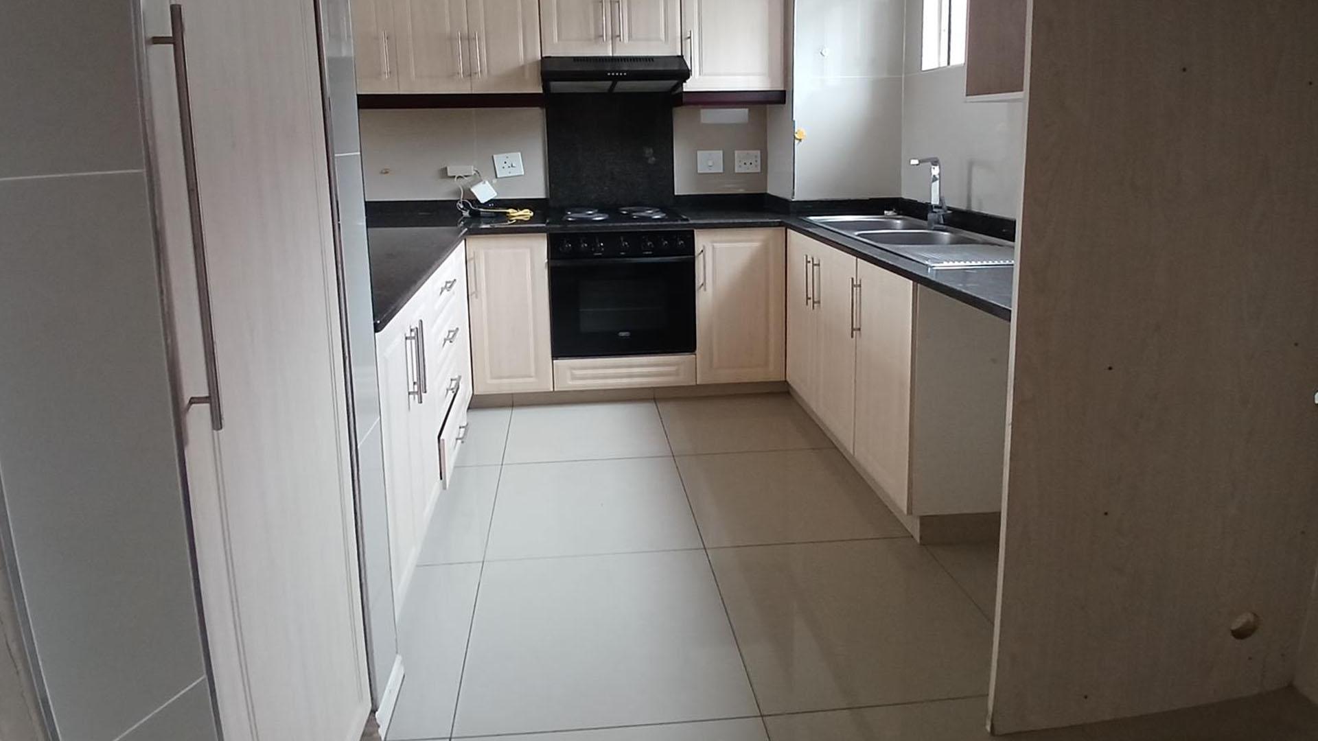 Kitchen - 8 square meters of property in Riverside - DBN