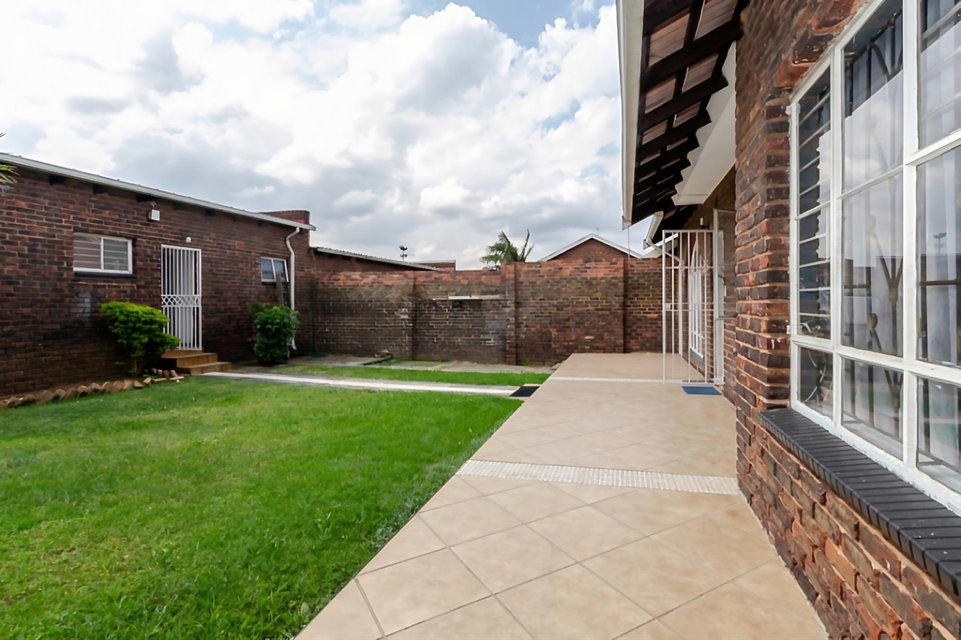  of property in Edleen