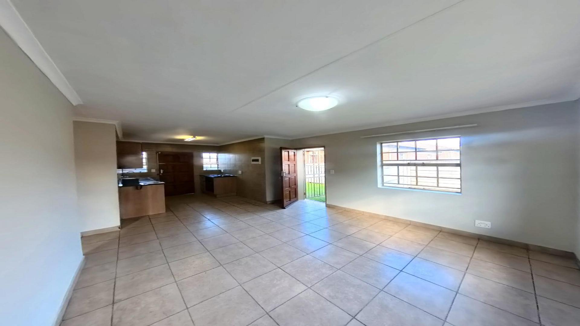 Lounges of property in Olievenhoutbos