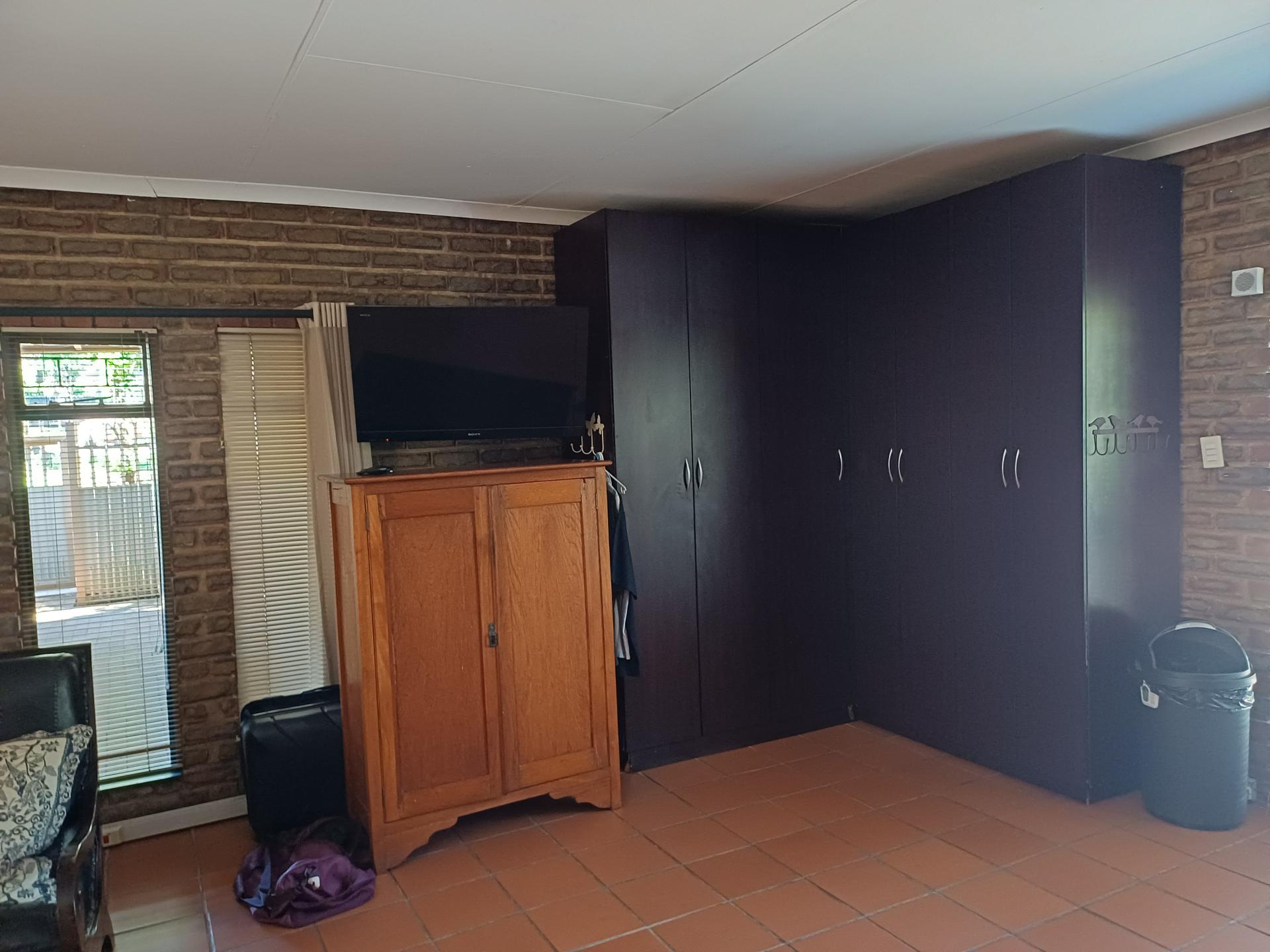  of property in Eldoraigne