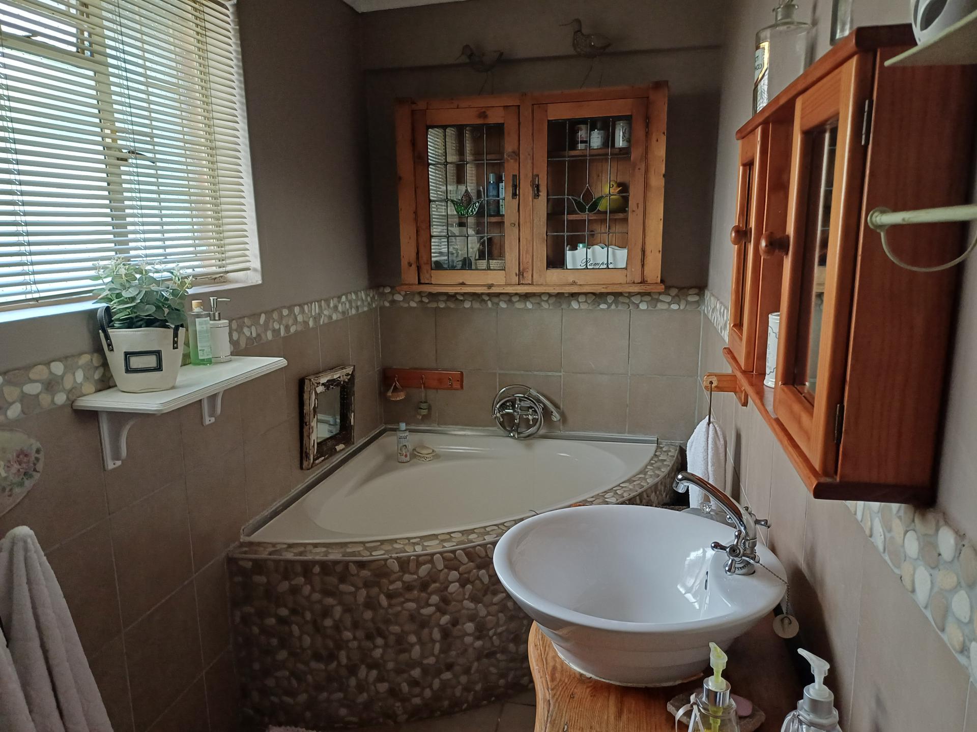  of property in Eldoraigne