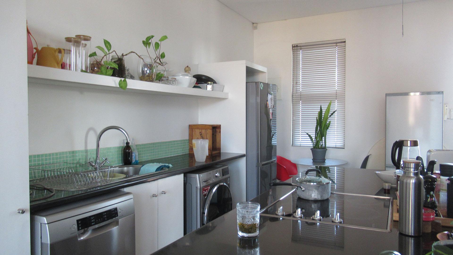 Kitchen - 20 square meters of property in Newtown