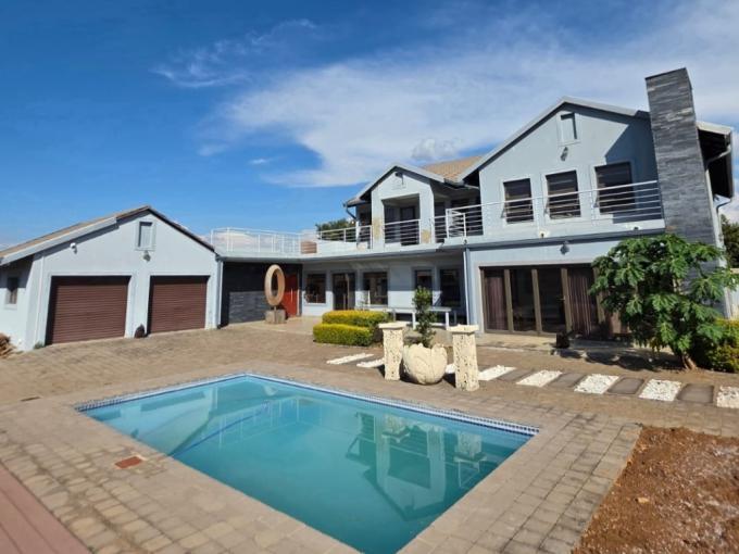 6 Bedroom House for Sale For Sale in The Coves - MR712554