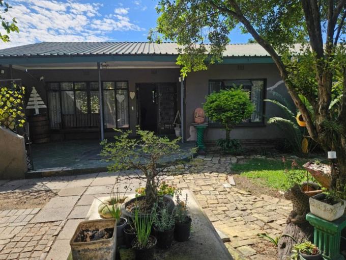 4 Bedroom House for Sale For Sale in Rustenburg - MR712571