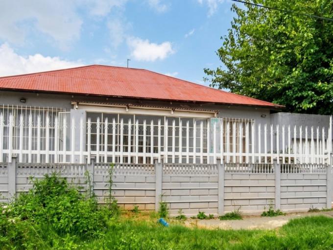 3 Bedroom House for Sale For Sale in Regents Park - MR712599