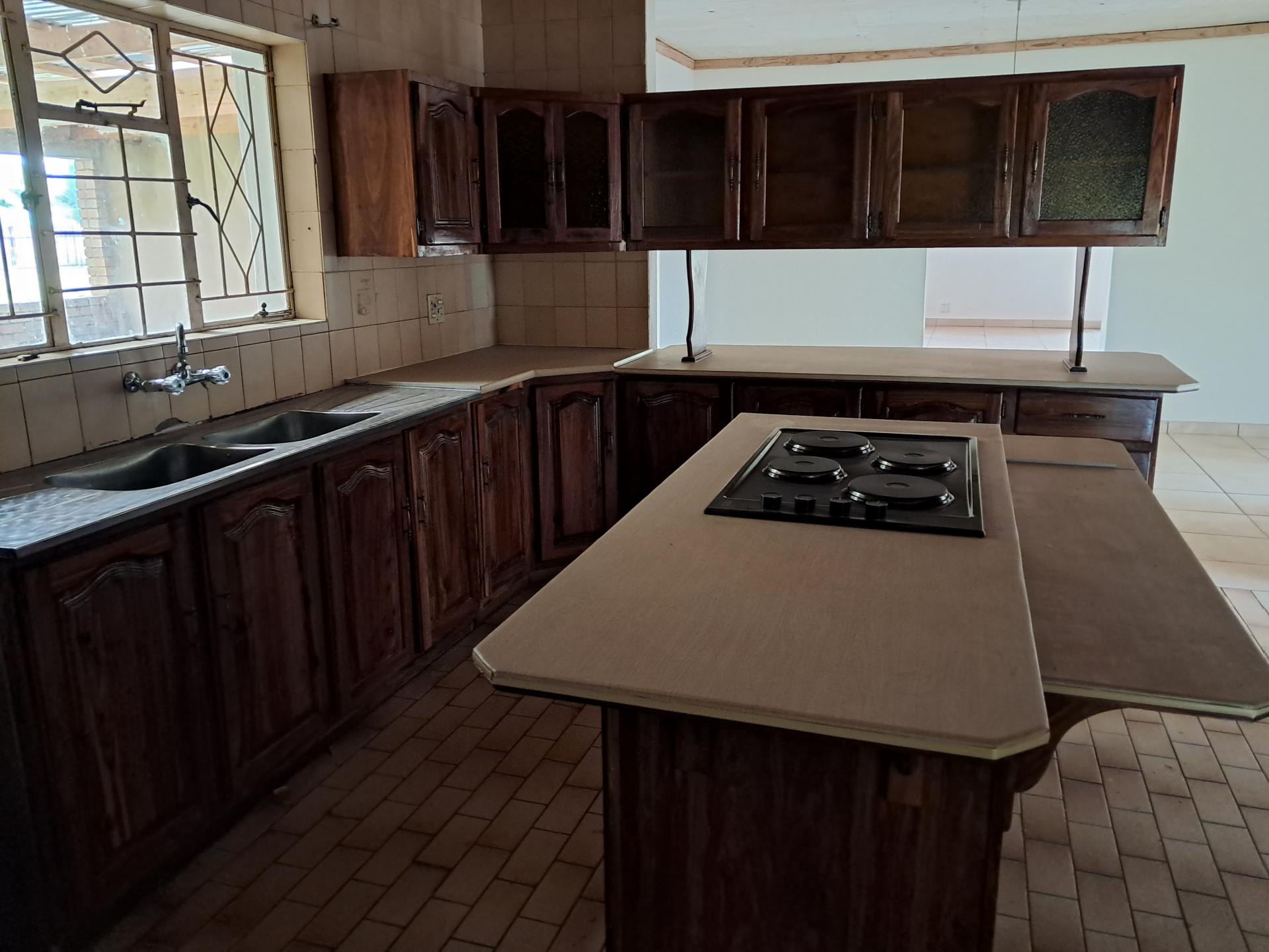  of property in Benoni AH