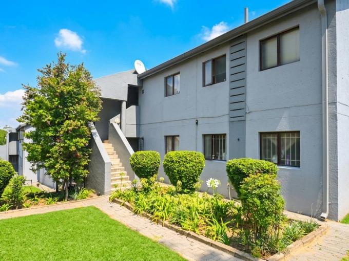3 Bedroom Apartment for Sale For Sale in Bryanston - MR712611