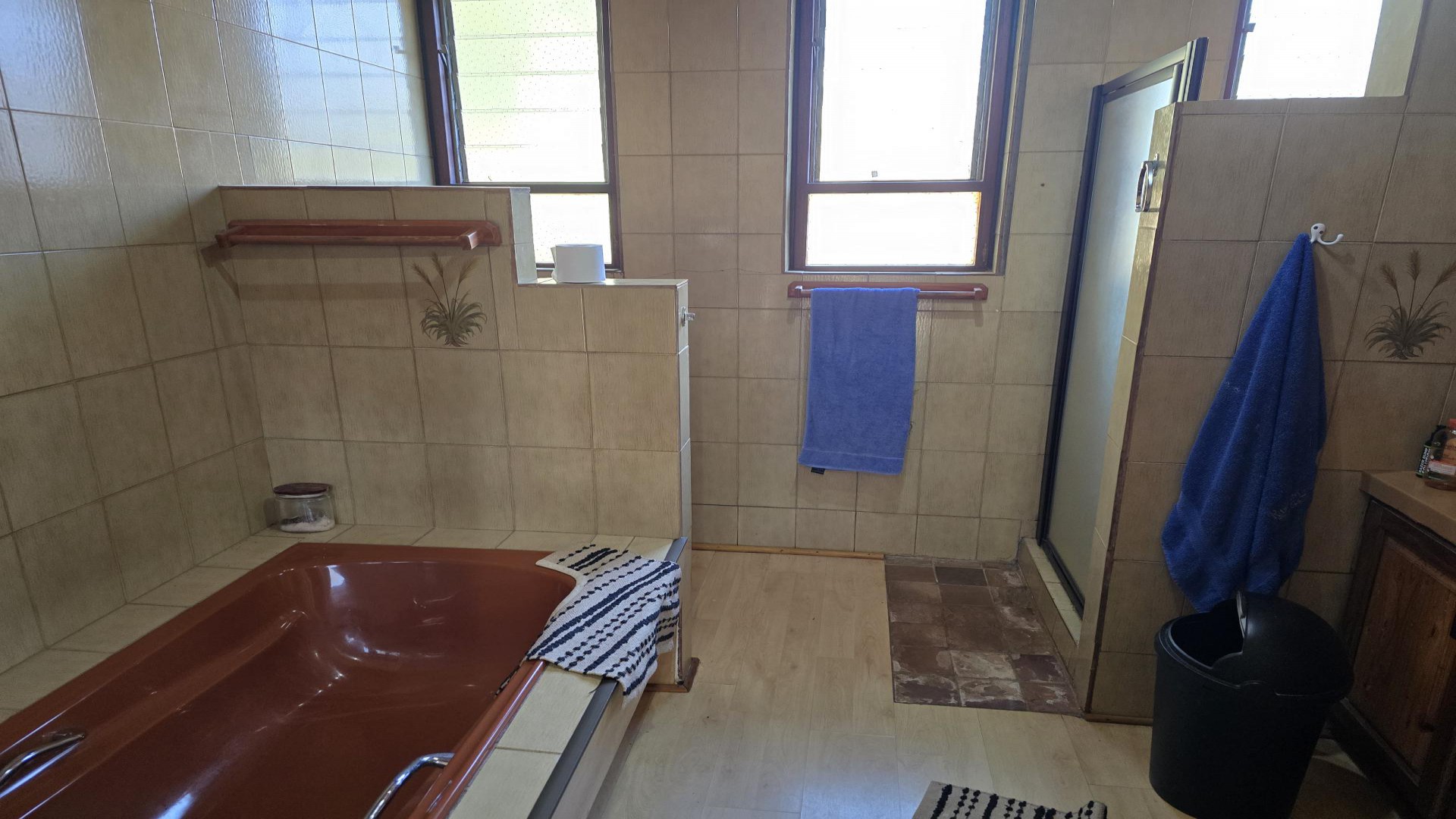 Bathroom 1 of property in White River