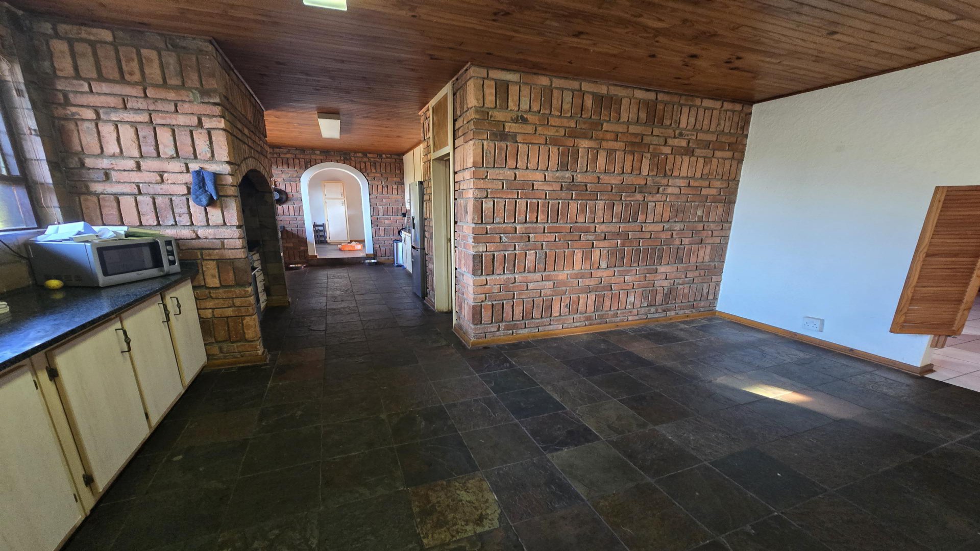 Kitchen of property in White River