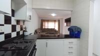 Kitchen - 8 square meters of property in Vorna Valley