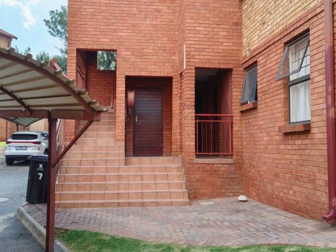 2 Bedroom Apartment for Sale For Sale in Castleview - MR712678