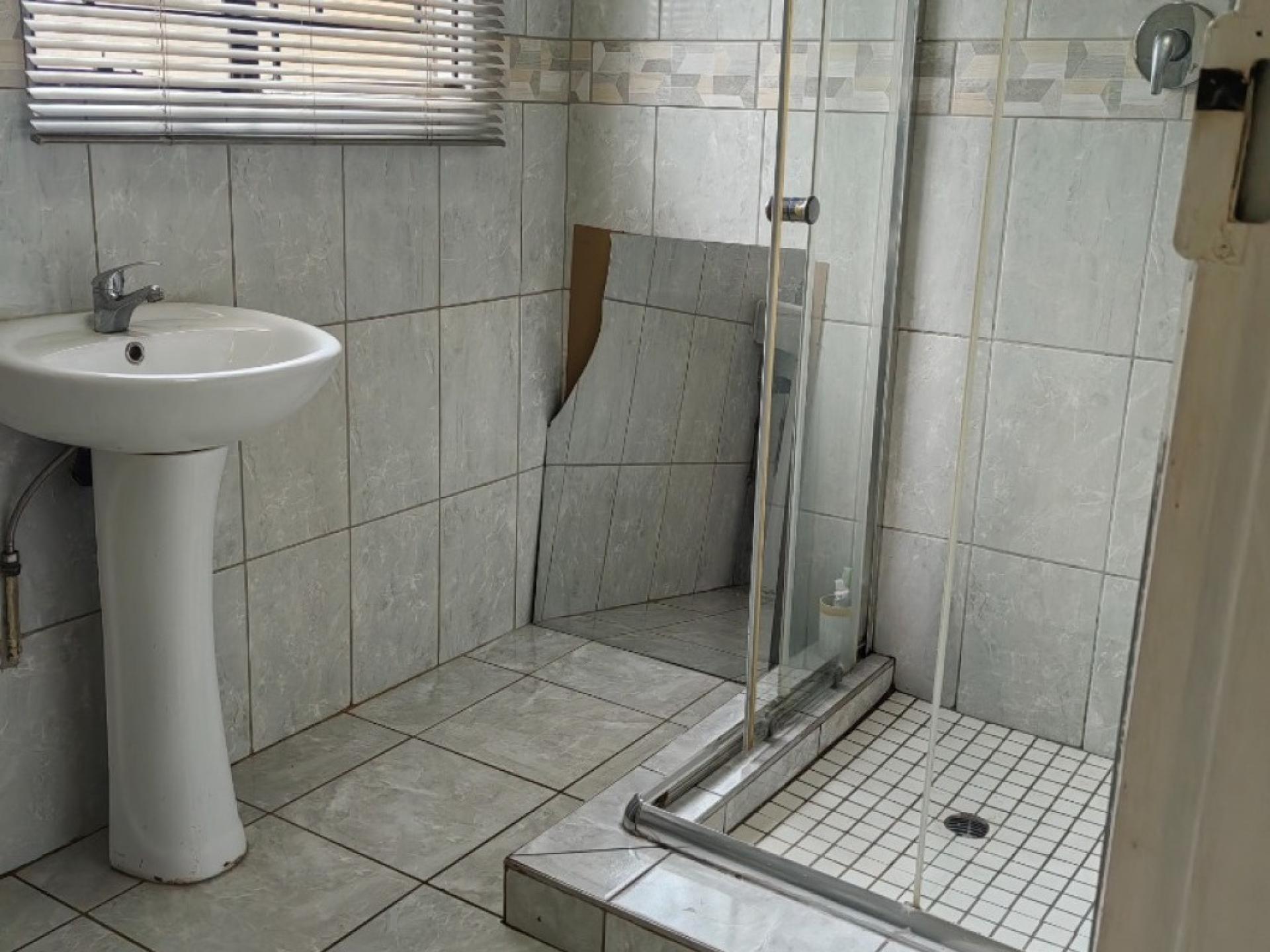  of property in Vosloorus