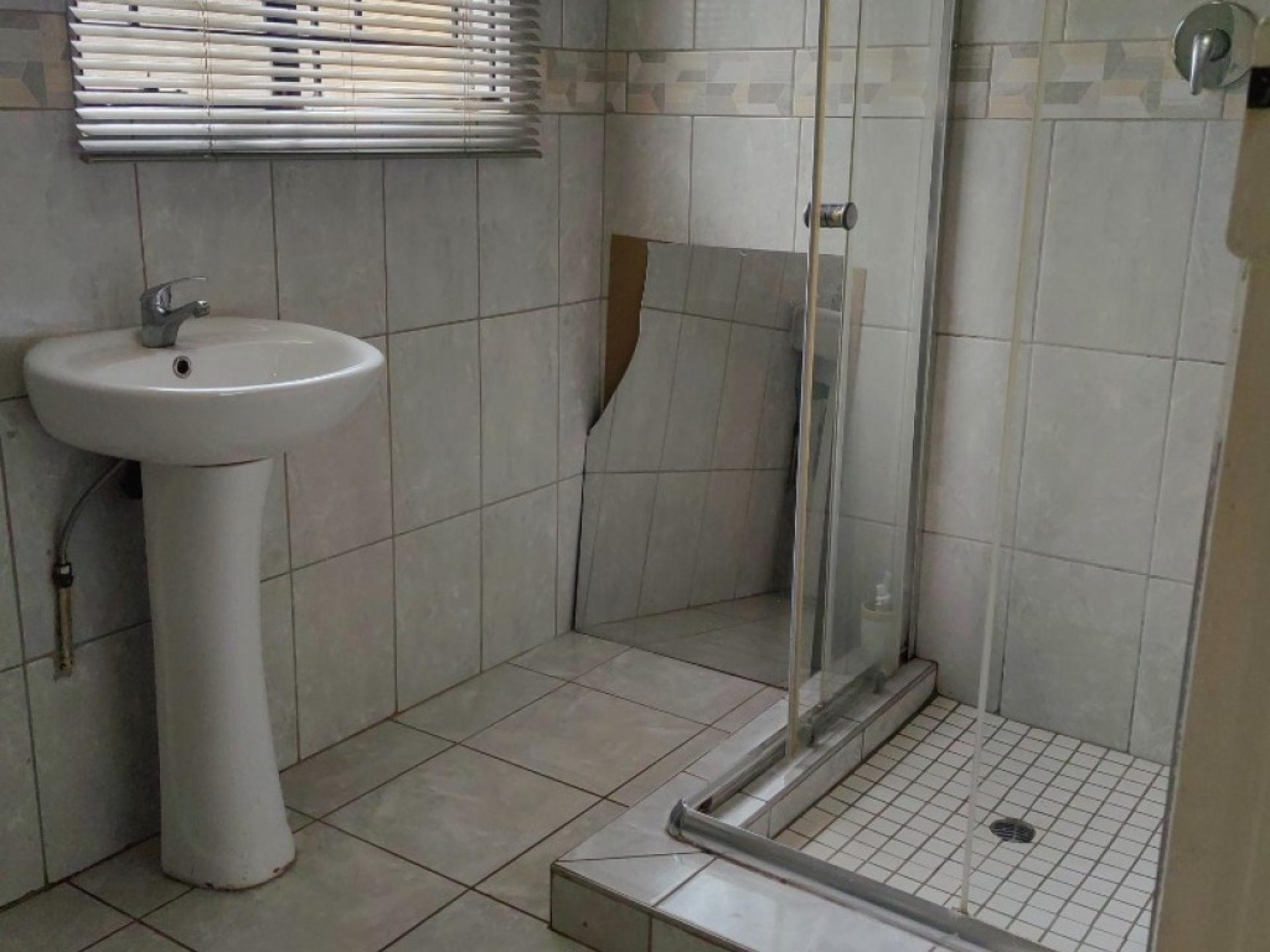  of property in Vosloorus