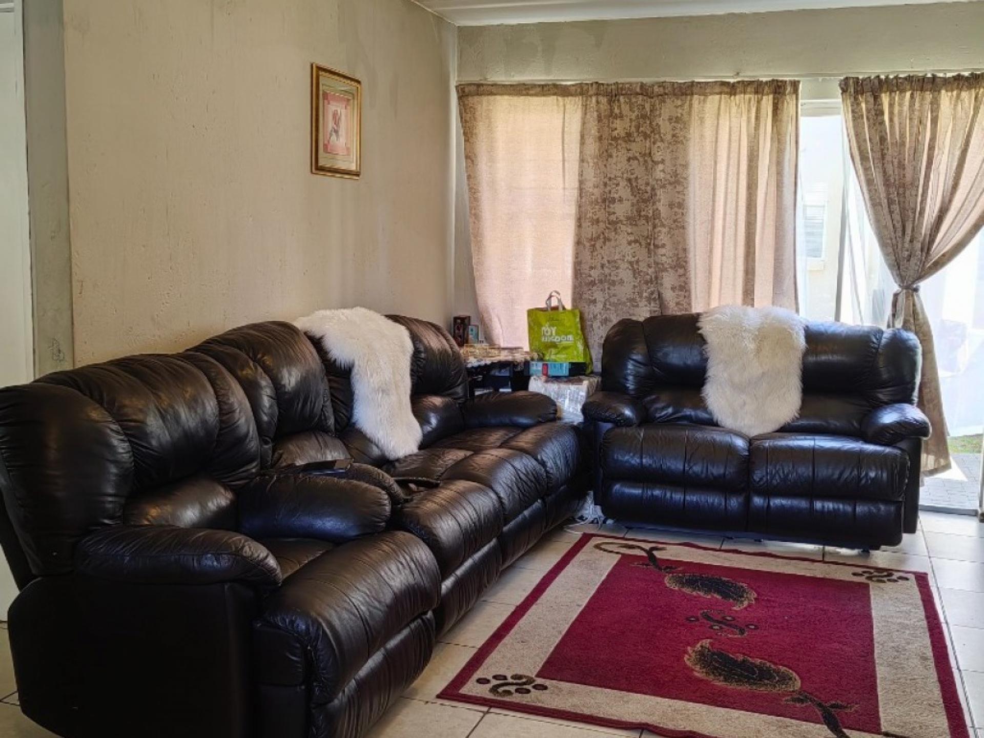  of property in Klippoortjie AH