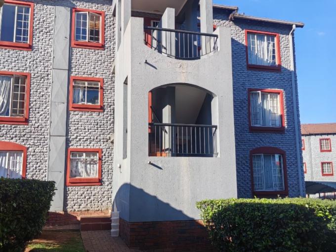 2 Bedroom Apartment for Sale For Sale in Castleview - MR712710