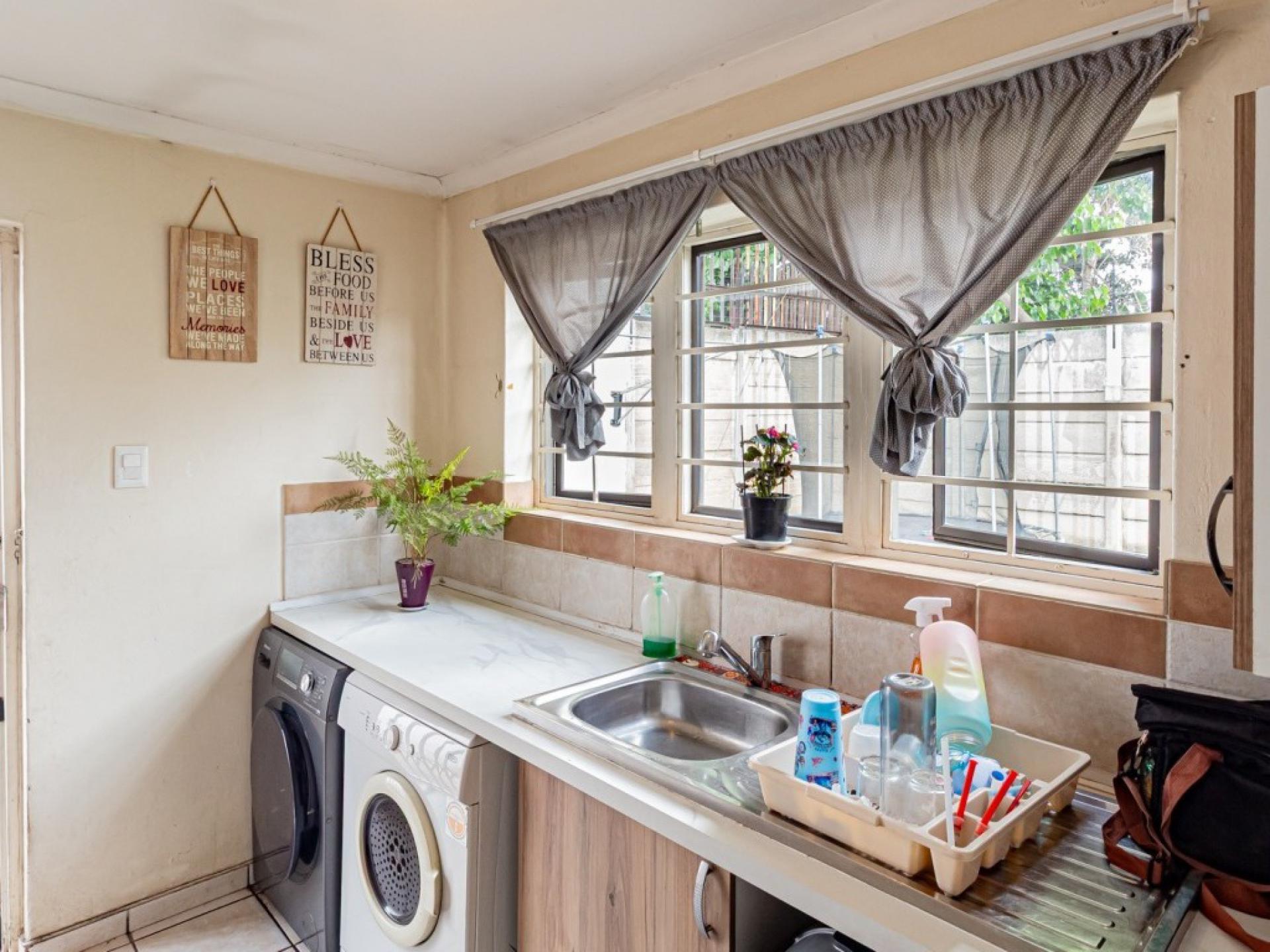  of property in Parkhill Gardens