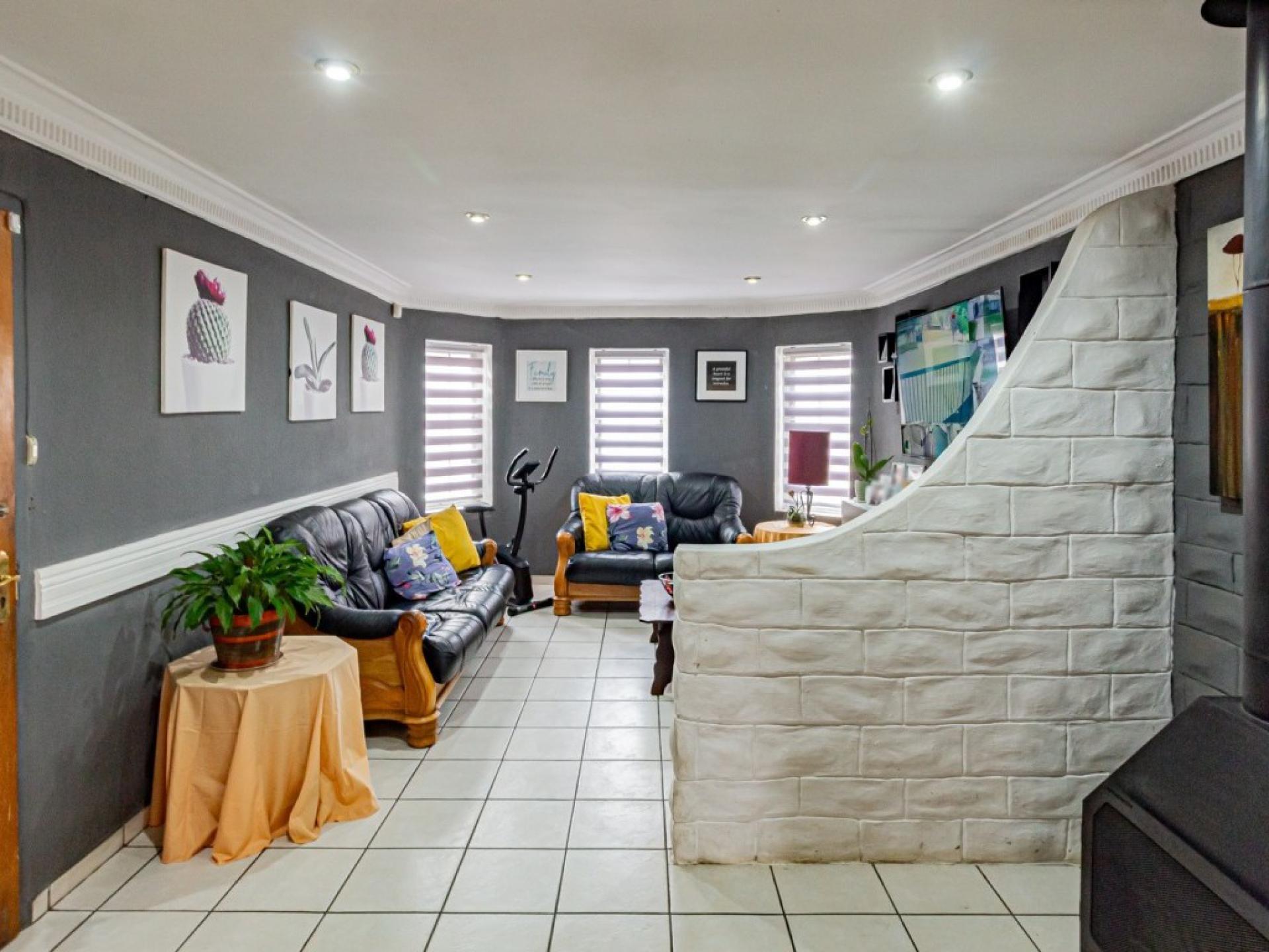  of property in Parkhill Gardens