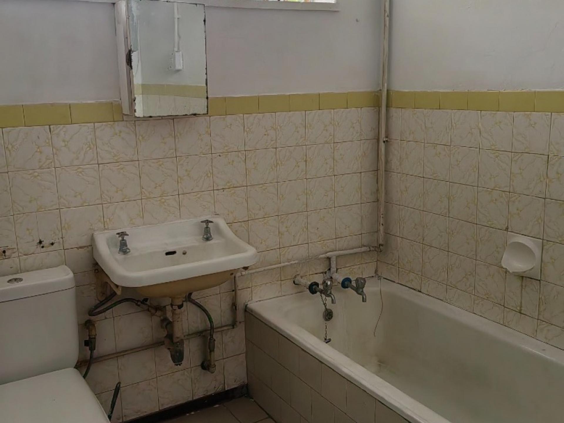  of property in Primrose