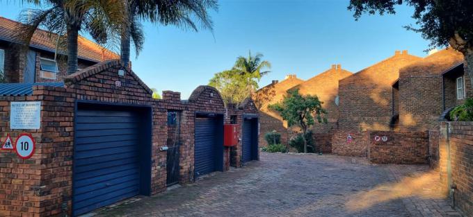 2 Bedroom House for Sale For Sale in Garsfontein - MR712732