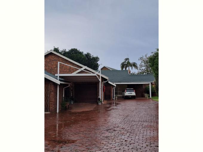 4 Bedroom House for Sale For Sale in Wonderboom South - MR712748