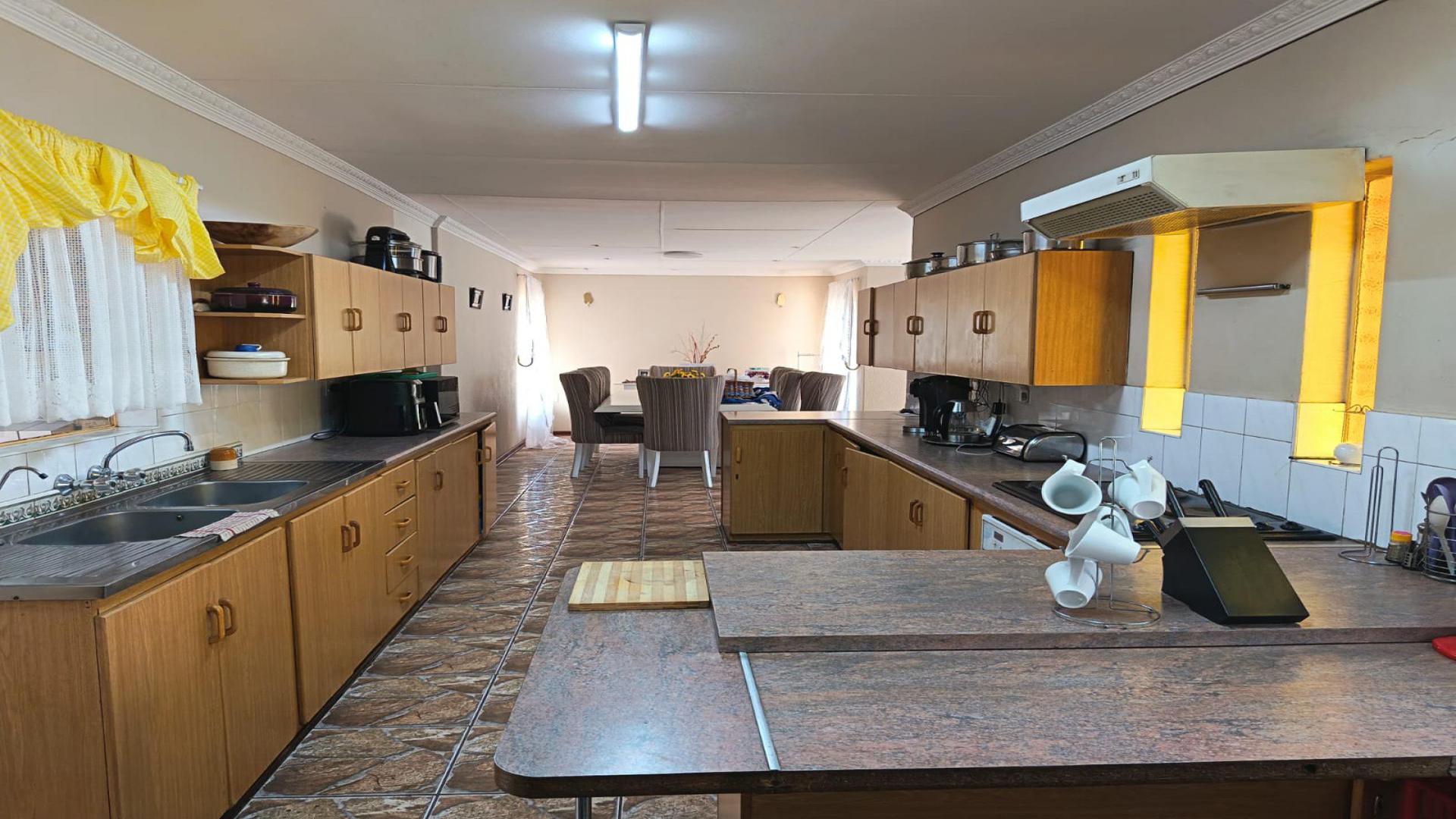 Kitchen of property in Randpoort