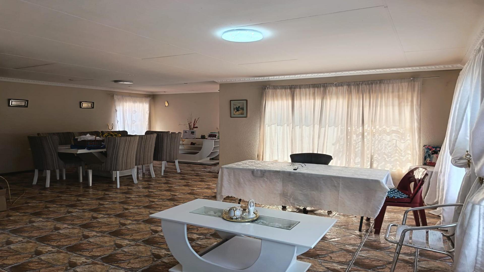 Lounges of property in Randpoort