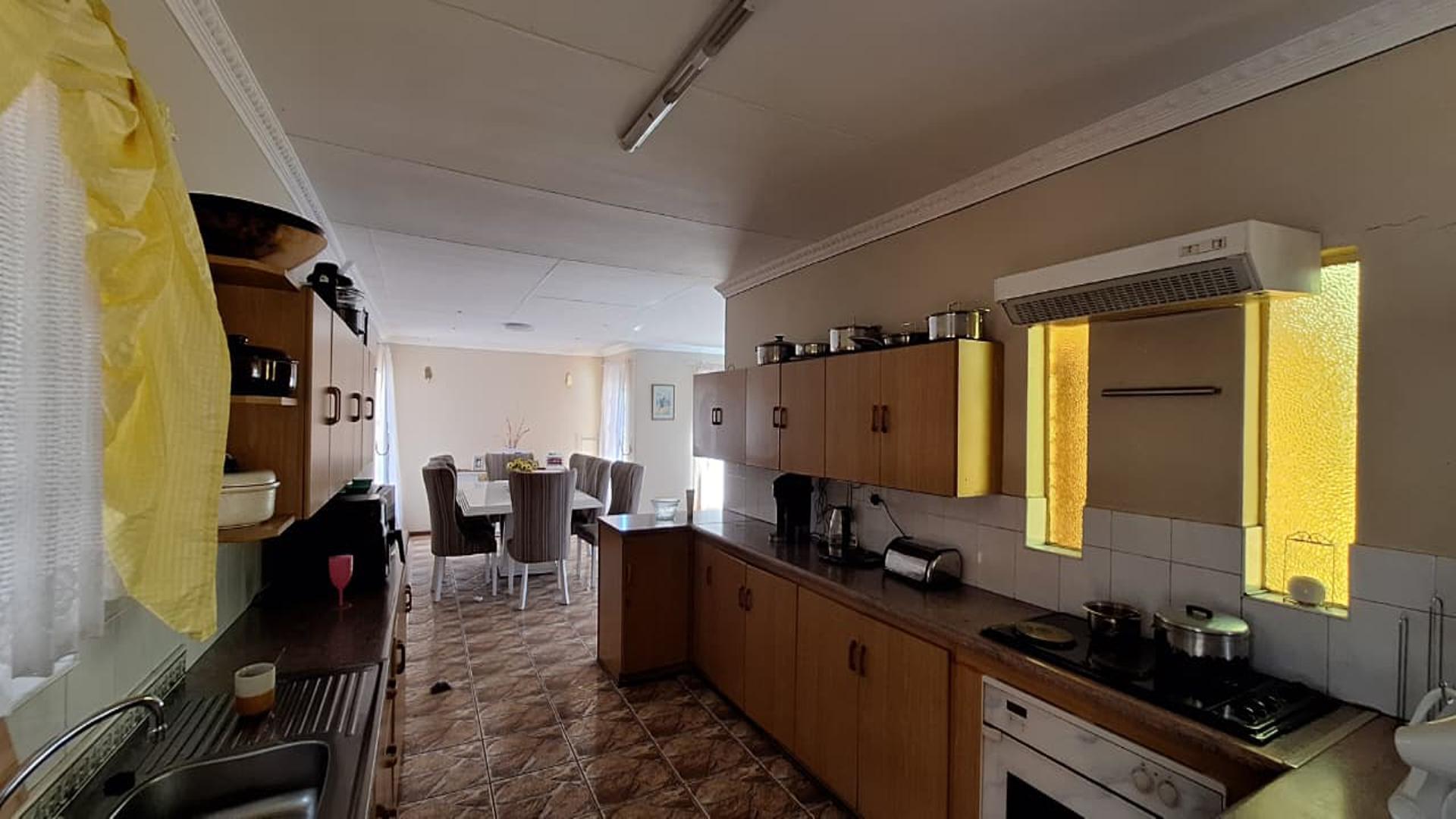 Kitchen - 23 square meters of property in Randpoort