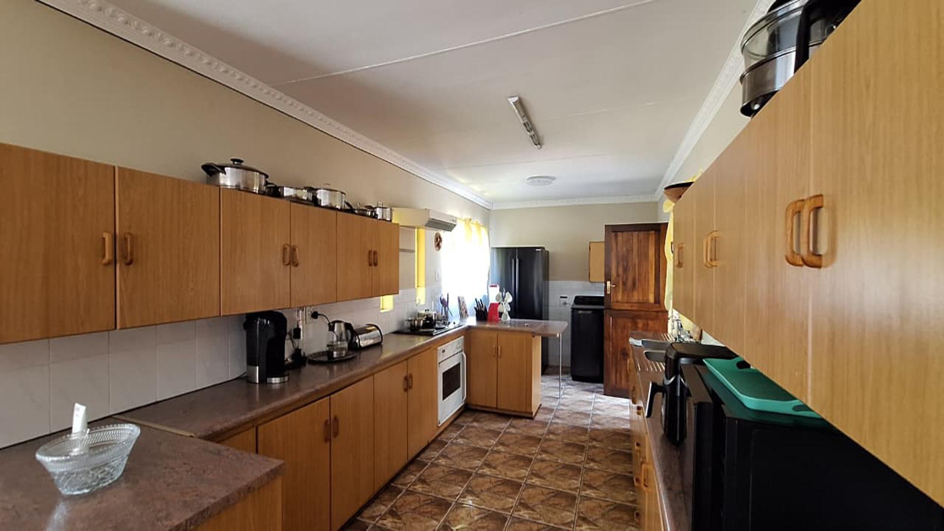 Kitchen - 23 square meters of property in Randpoort