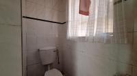 Bathroom 1 - 5 square meters of property in Randpoort