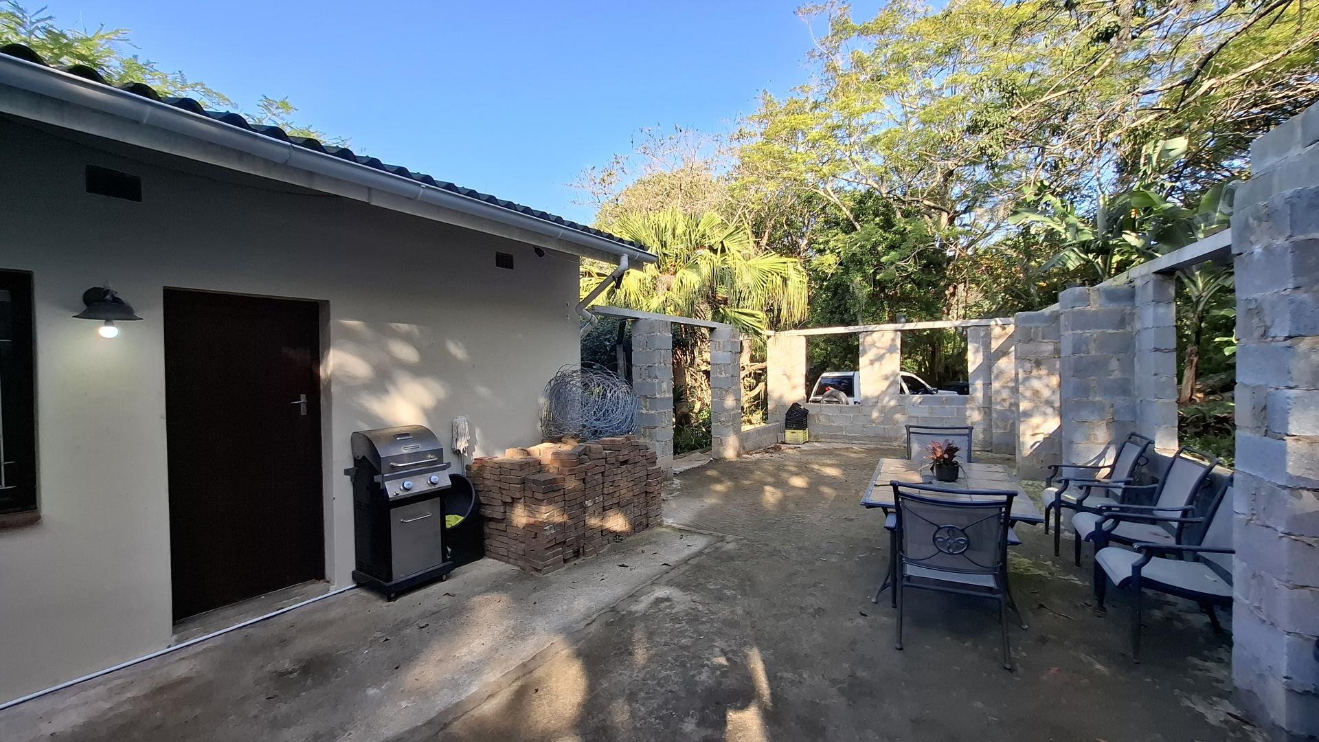 Spaces of property in Port Edward
