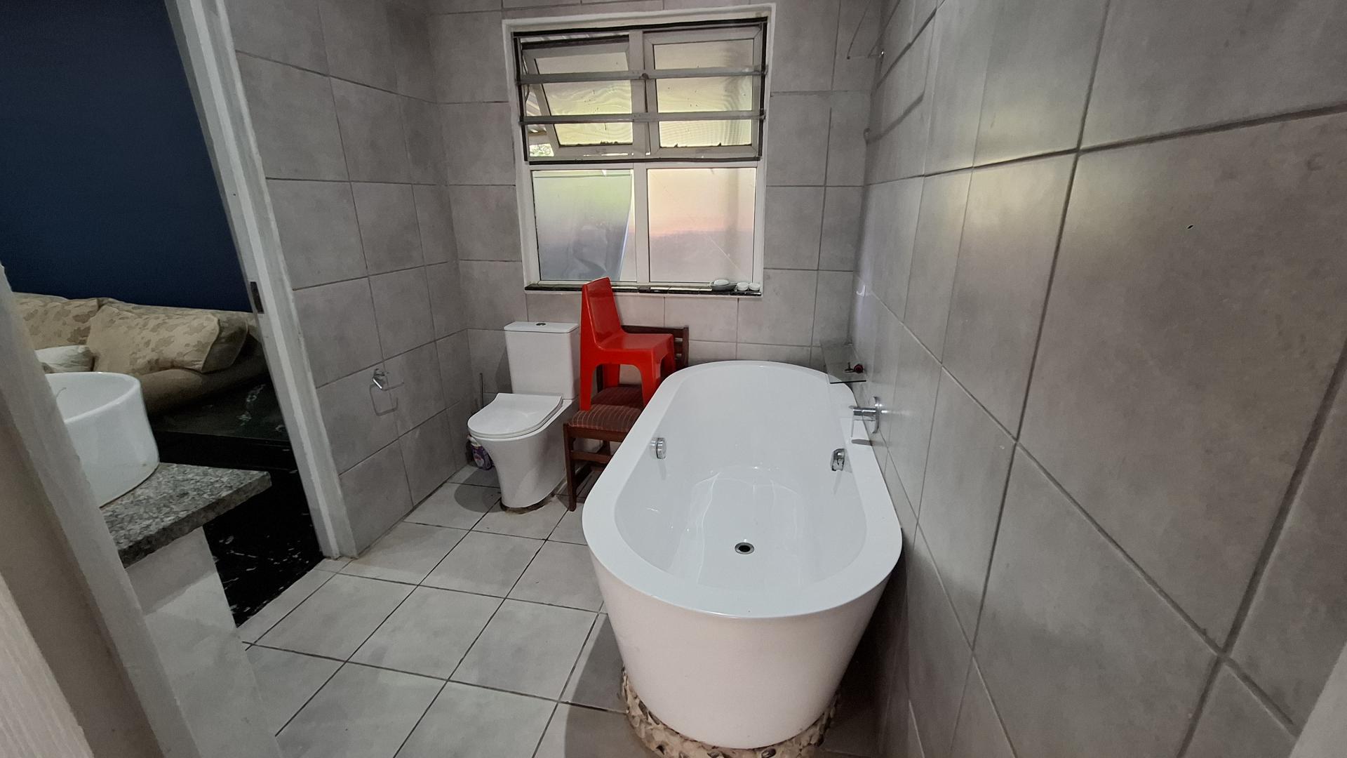 Flatlet of property in Port Edward