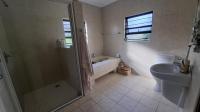 Bathroom 2 of property in Port Edward