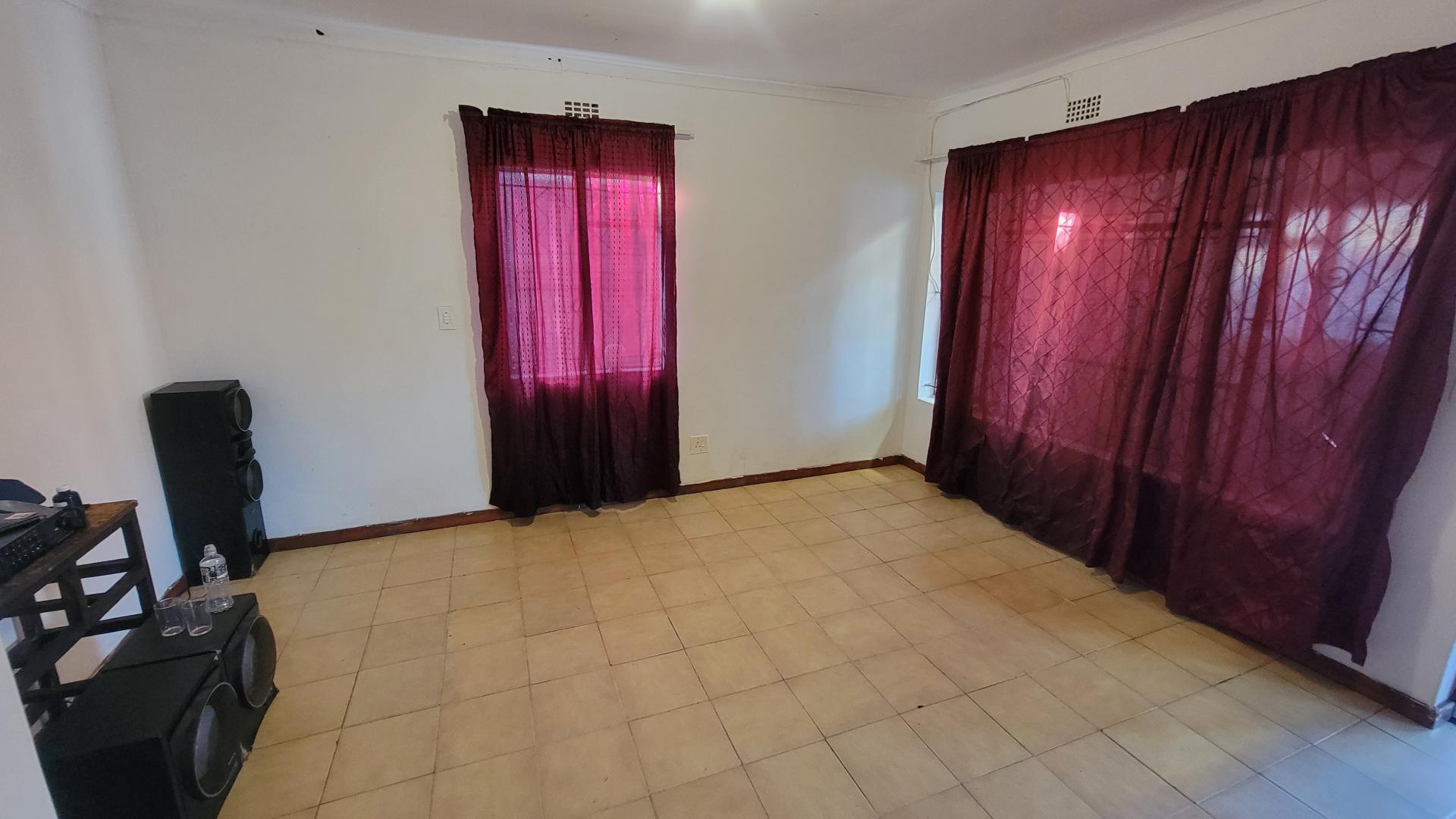 Lounges of property in Belhar