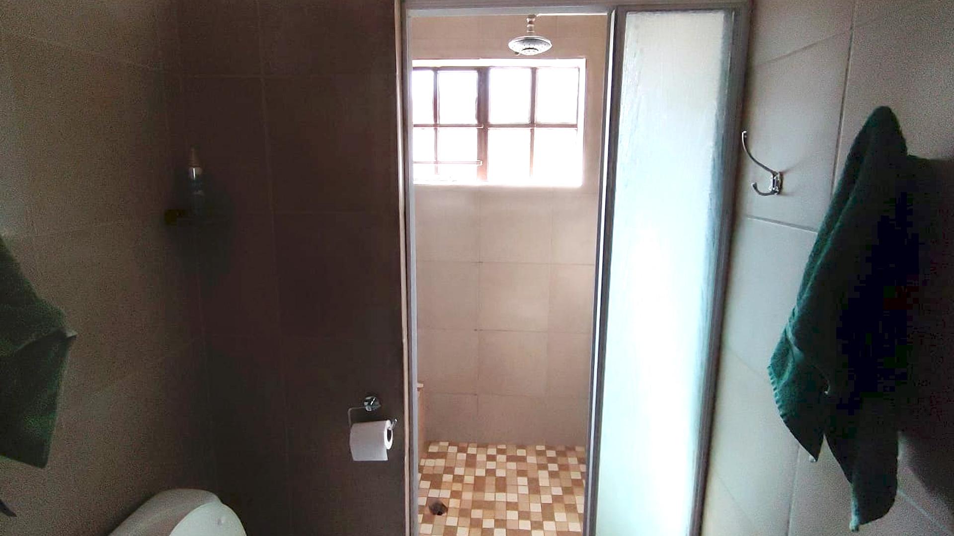 Bathroom 1 of property in Thabazimbi