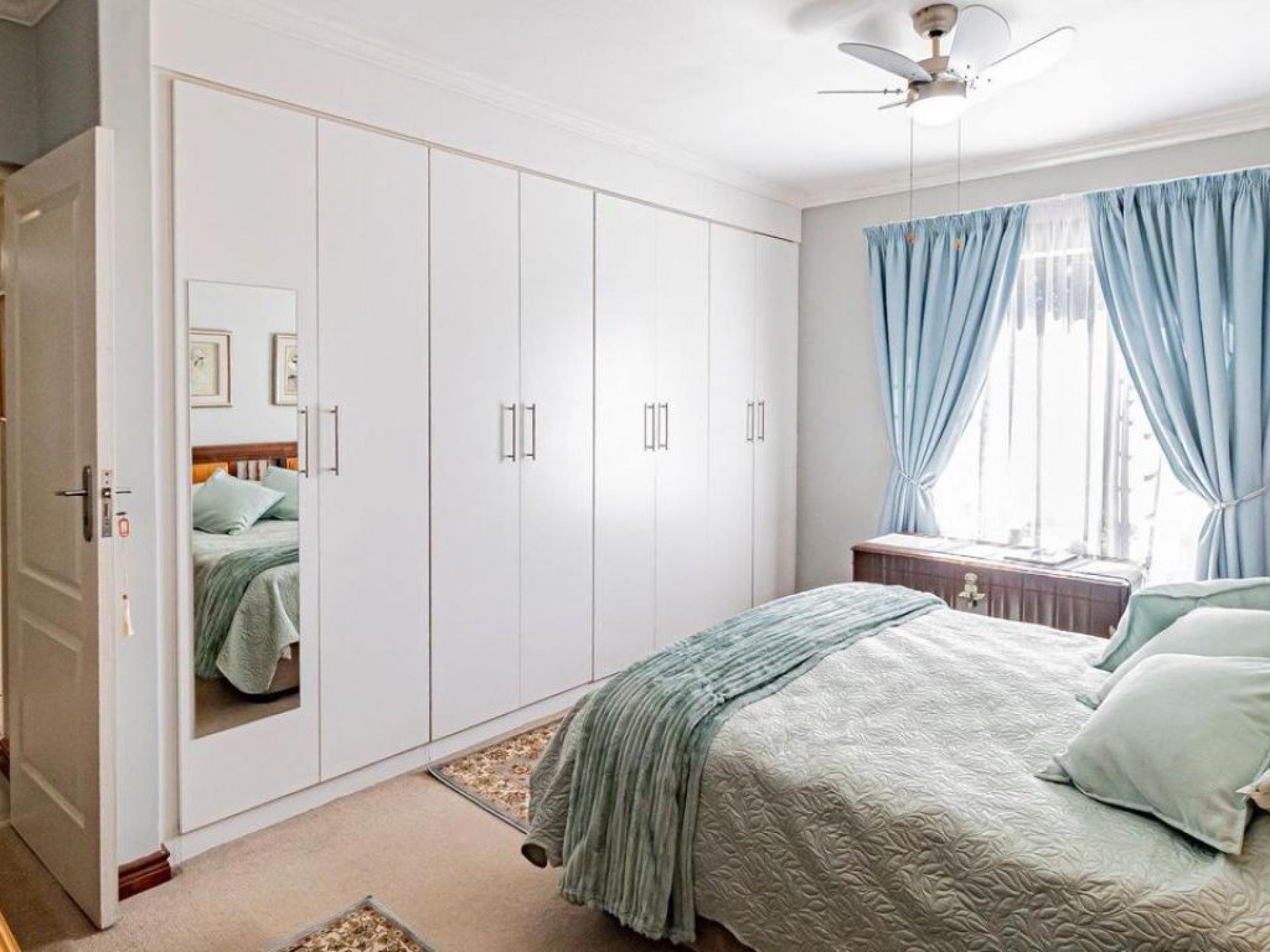  of property in Rietvalleirand