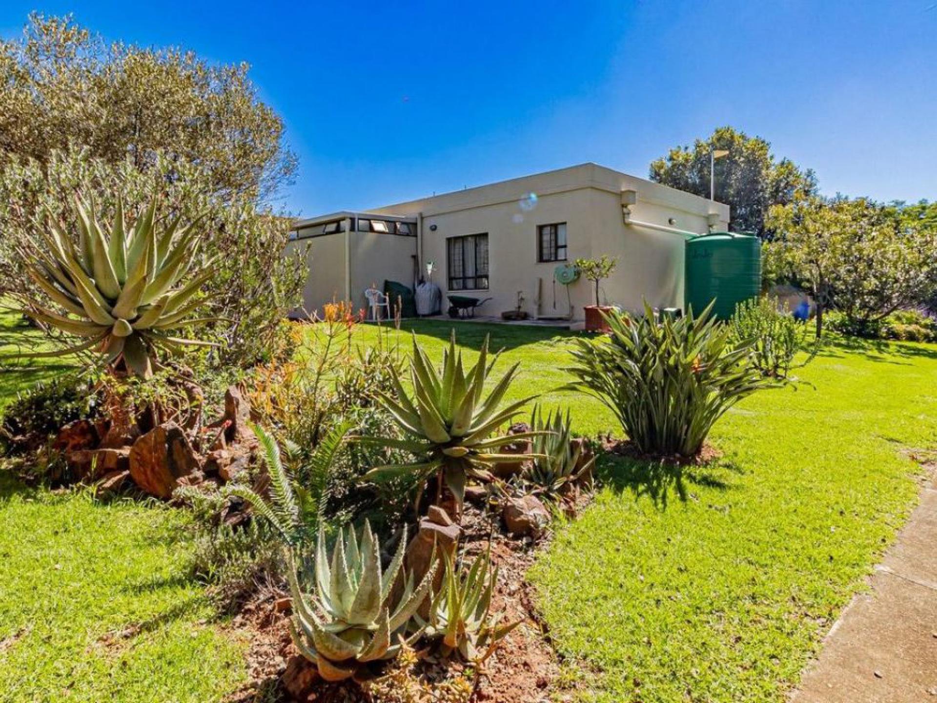  of property in Rietvalleirand