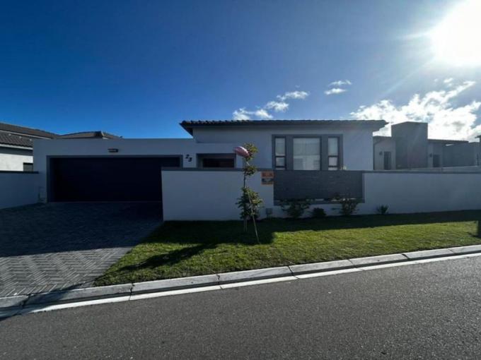 3 Bedroom House for Sale For Sale in Parklands - MR712801