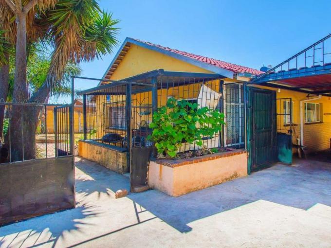 3 Bedroom House for Sale For Sale in Claremont - JHB - MR712806