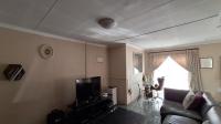 Lounges - 18 square meters of property in Eldorado Park AH