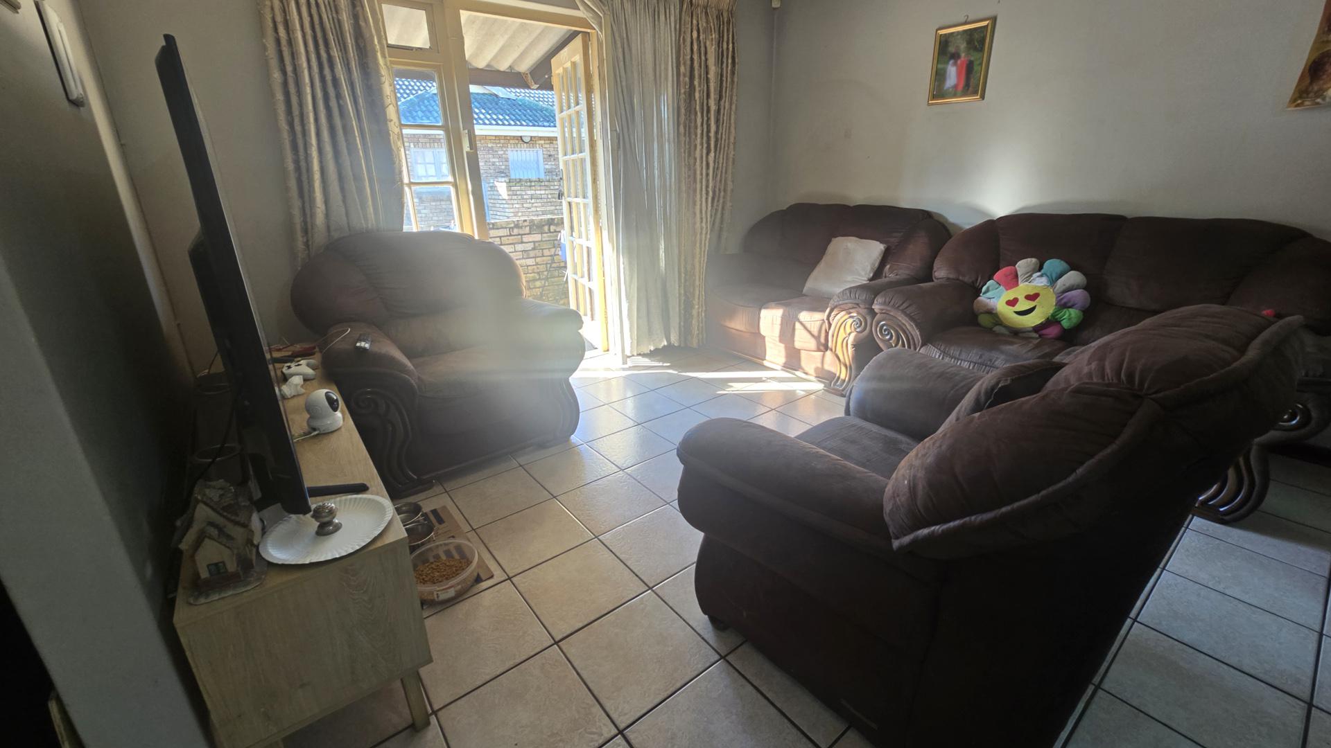 Lounges of property in Meer En See