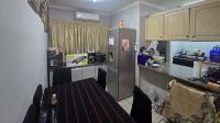 Dining Room of property in Meer En See