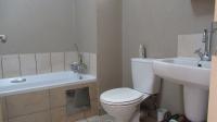 Bathroom 1 - 7 square meters of property in Ferndale - JHB