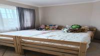 Bed Room 3 of property in Die Hoewes