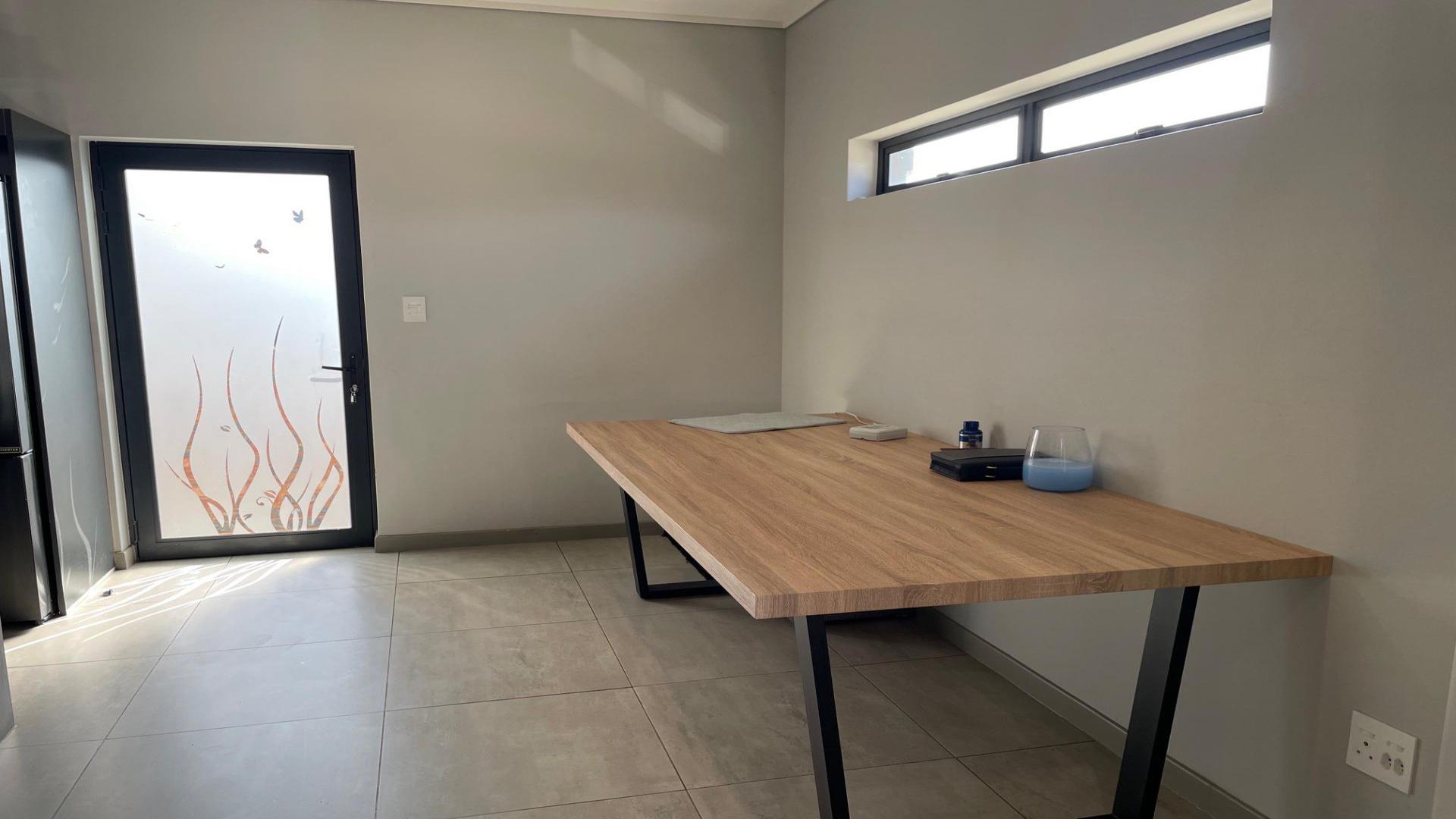 Dining Room of property in Zandspruit