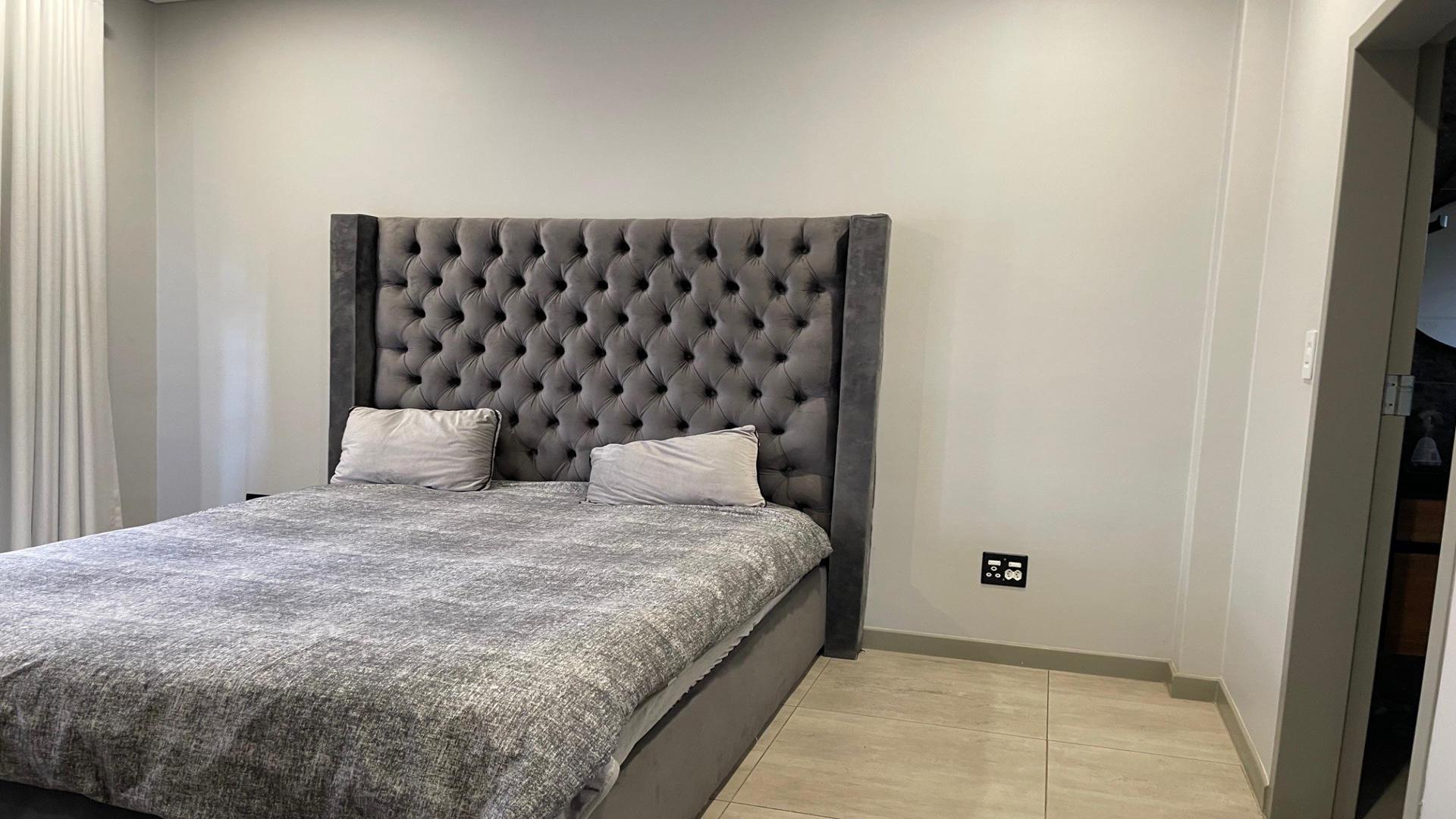 Bed Room 1 of property in Zandspruit