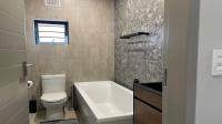 Bathroom 1 of property in Zandspruit