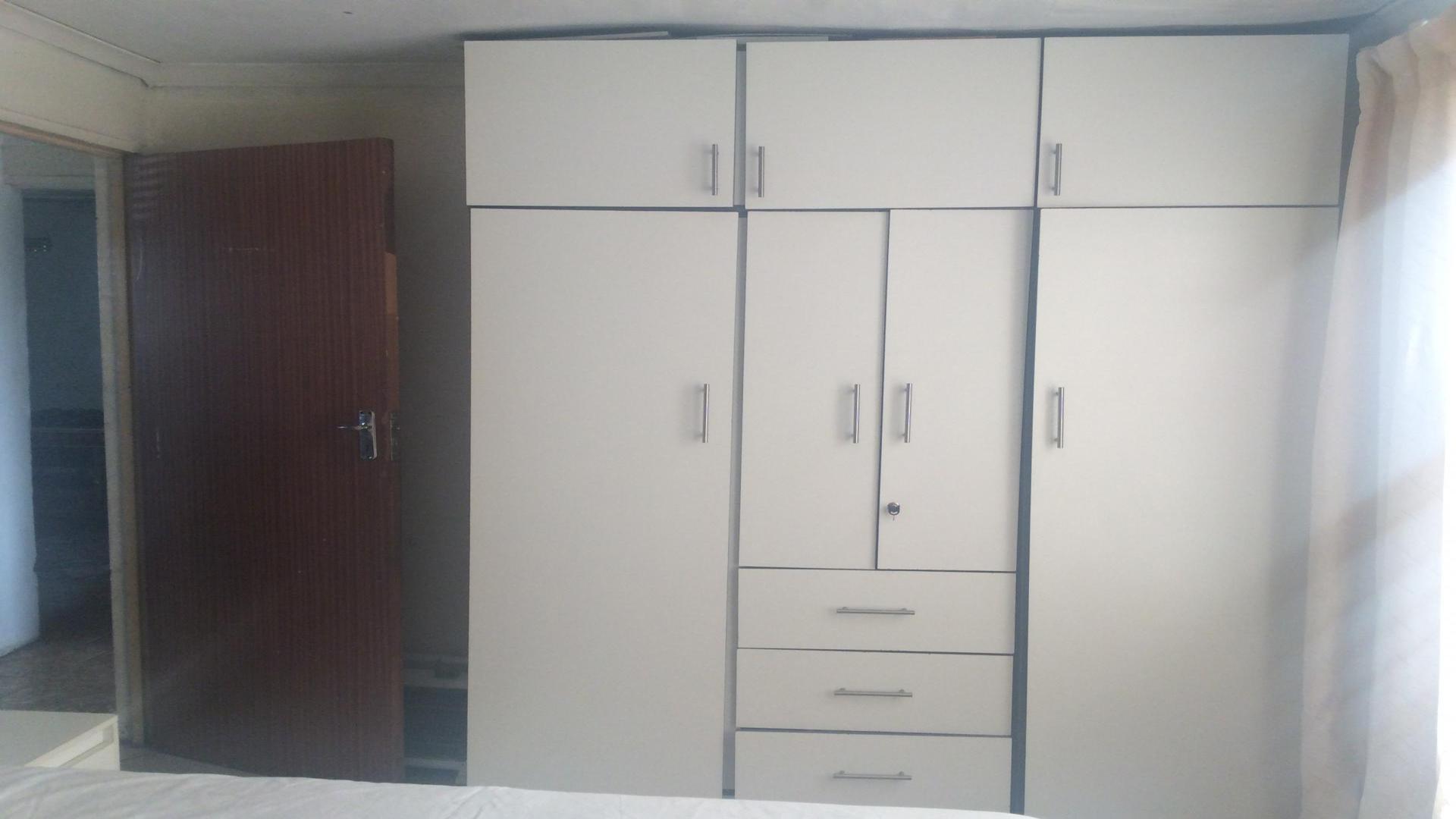 Bed Room 2 of property in Uitenhage
