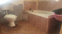 Bathroom 1 of property in Uitenhage